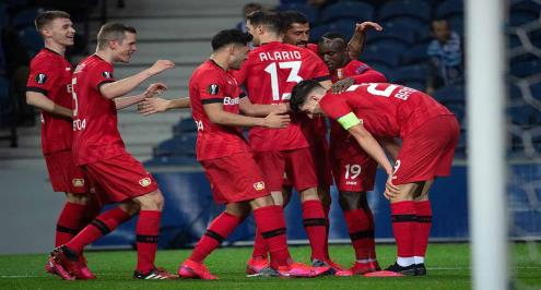 ليفركوزن يستعيد خدمات مدافعه أمام لايبزيج في الدوري الألماني